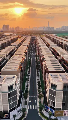 Sắp ra mắt tuyến phố SoHo – The Global City vào ngày 16/11/2024! 🎉 Khám phá tuyến phố SoHo – The Global City, nơi nghệ thuật và phong cách giao thoa, với nhiều chương trình nghệ thuật độc đáo lần đầu tiên xuất hiện tại Việt Nam! Sự kiện này hứa hẹn sẽ mang đến cho bạn một không gian sống động, sáng tạo, và đầy cảm hứng. Đừng bỏ lỡ cơ hội trải nghiệm không gian đặc biệt này tại The Global City. Anh/chị quan tâm, PM ngay Mr. Phúc để đăng ký và nắm bắt cơ hội tham gia ngày ra mắt sắp tới! 📞 Hotline đăng ký (Mr. Phúc) #Soho #GlobalCity #MasteriseHomes #SaleReal #Phucduymediatran #MasteriGrandView