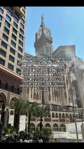 hamba tak sanggup melihat ayah serta adik adik hamba meneteskan air mata ya rabb#sadvibes🥀 #gamon #sadstory #makkahmadinah🕋 #madina #islamic #islamic_video #hijrahyuk #foryoupage #fypシ #4upage #xyzbca #hijrah #soundarabic 