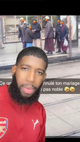 Trop mechant les tonton 😂😂😂 #pourtoi #foryou #dousey95 #caste #soninke 