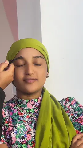 #ekrumakeupandnail  📞0913895210 📍22 festival buildings 3rd floor  #makeupartist #makeup #makeupclass #makeuplook #fypシ #makeuptutorial #hudabeauty @HATIZZ Rental dress 