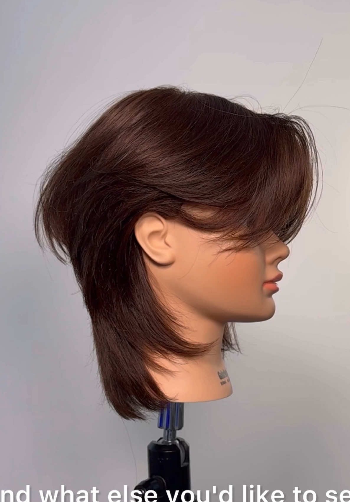 Flowy Wolfcut Layer haircut tutorial. It stules itself so you dont have to if youre lazy or not good at hair lol 🔥#haircuttutorial #wolfcut 