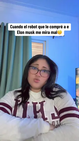 Cuando el robot que compre me mira mal🤨 #robot #elonmuskmeme #humor #robotelonmusk #elonmusk #memecut #comedia 