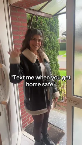 Ohh I‘m soo sorry Girl I forgot to text you 😅 #funnyvideos #viral #bestie #drivesafe #bestduo 