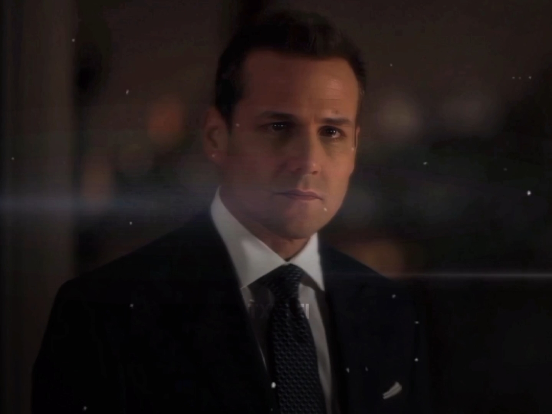 his abandonment issues 😭 || #suits #suitsedit #suitsnetflix #suitsusa #edit #harveyspecter #harveyspecteredit #gabrielmacht #donnapaulsen #donnapaulsenedit #sarahrafferty #sarahraffertyedit #darvey #darveyedit #mikeross #jessicapearson 