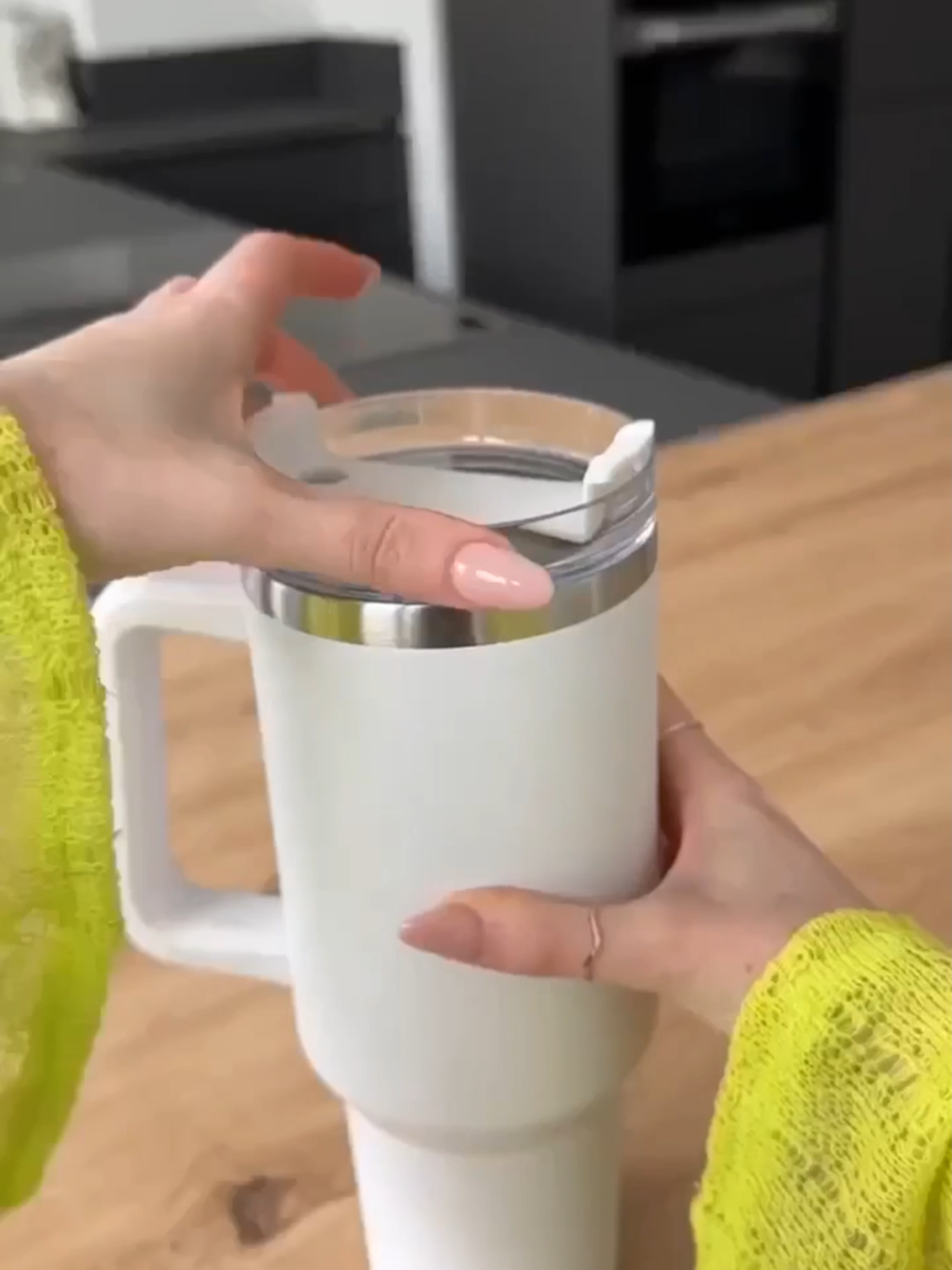 Caneca garrafa copo Térmica 1,2L Estilo Capacidade Generosa Canudo Plástico prática TINNY YOU #shoopee #ofertas #achadinhosdashopee#fyp#foruyou#promocaotiktok #canecas