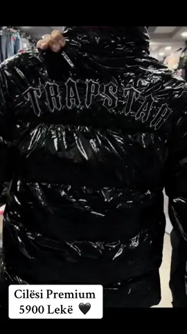Super Cilësi Xhupi 5900 Lekë 🖤 Trapstar✨ Cilësia Premium #fashiontrendystore #outfit #xhupa #trapstarjacket #trapstar 