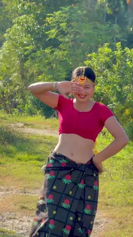 Timrai ho joban, Timrai ho maya ♥️🥰#nepalisong #aayesha_chhetri #fyp #keepsupporting #foryoupage #fypage #dancevideo #nepaligirl 