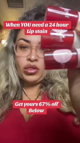 I love these water-proof and smudge free lip stains! #review #lipstain #lips #lipcombo 