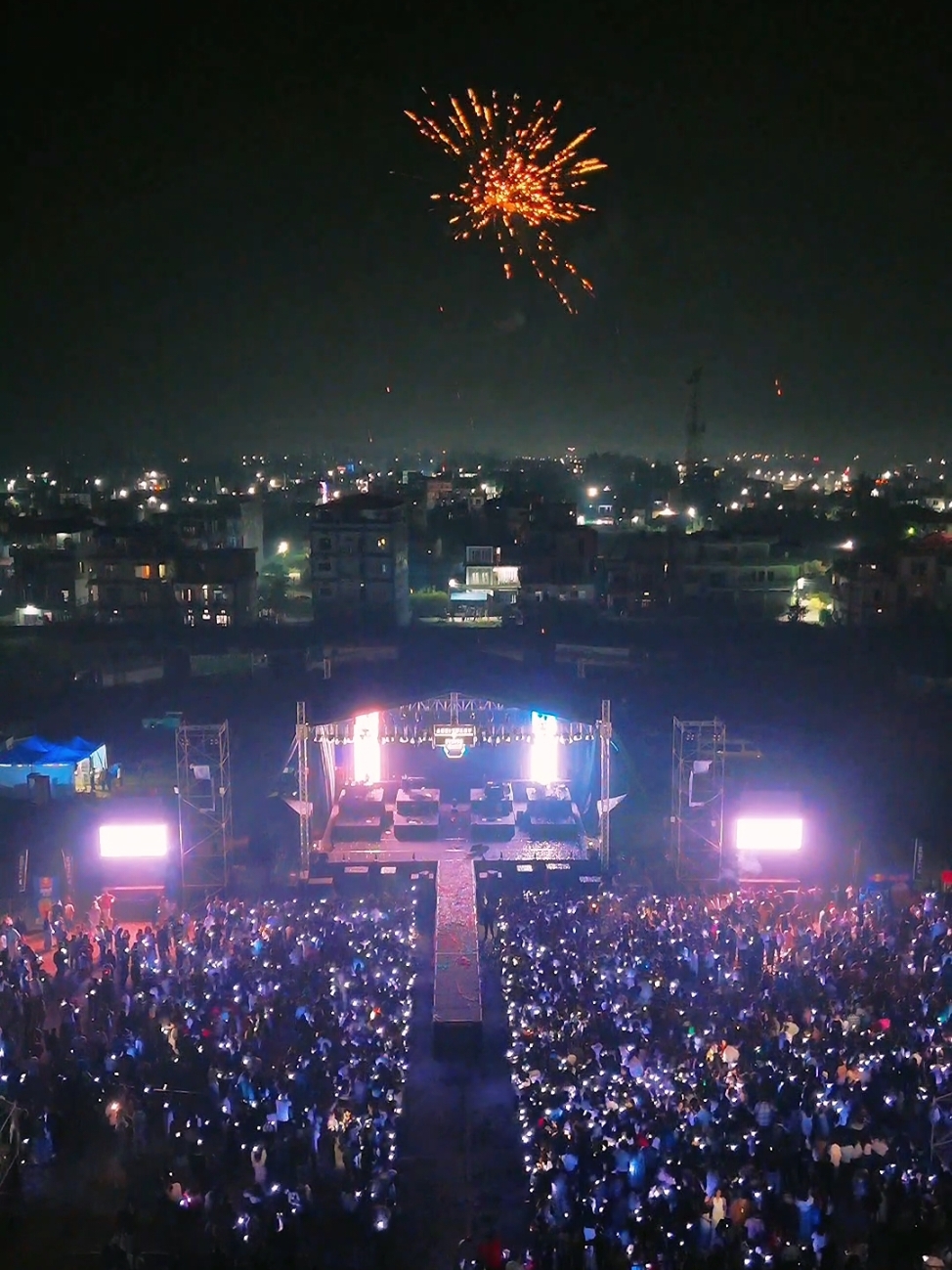 @Sajjan Raj Vaidya ❤️ What a spectacle it was !! One of the best live shows i have attended yet. Thank you guys @𝓐𝓪𝓼𝓱𝓪𝓽 𝓢𝓱𝓻𝓮𝓼𝓽𝓱𝓪 @Manoz Ghimire 