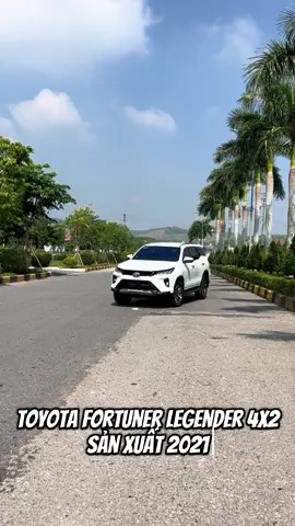 Toyota Fortuner Legender 4x2 Sản xuất 2021