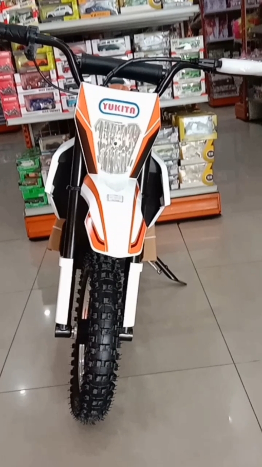 Motor Aki Trail Yukita Harga 4.750.000 ya mom #motortrail #motorakianak #moborobotoysarena 