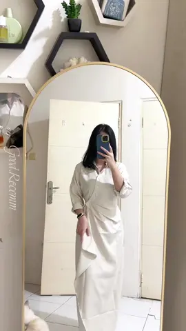 Long Dress Aurora Flare Asymmetri by Joise ✨🎀 yg aku pakai warna beige, all size fit to L  #dress #dresswanita #longdress #dressoutfit #gaun #gaunwanita #promoguncang1111 #cuantanpabatas 