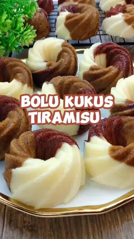 BOLU KUKUS TIRAMISU✨ Bolu kukus mini tiramisu yang enak super lembut empuk dan wangi. #bolukukustiramisu #bolukukus #resepabi #bolutiramisu #idejualan #bolutiramisukukus 