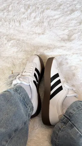 My new fav shoes ✨✨ Adidas VL Court 3.0 🤭😍 #fyp #adidas #adidasvlcourt3 #adidassamba #fallshoes #sneakers #fallsneakers #autumn #blackgirlliving #foryoupage 