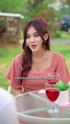 Cewek yang bayar semua? Ga kebalik?? #SerialTikTok #TikTokTainment #TikTokSeries #TikTokSeriesFuture #drama #aurasekartika #viraltiktok #kehidupan #pacar #cinta #crush #jodoh #bos #karyawan #uang #kaya #bahagia 