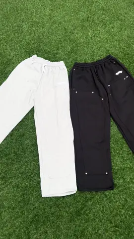 carpenter sweatpants.