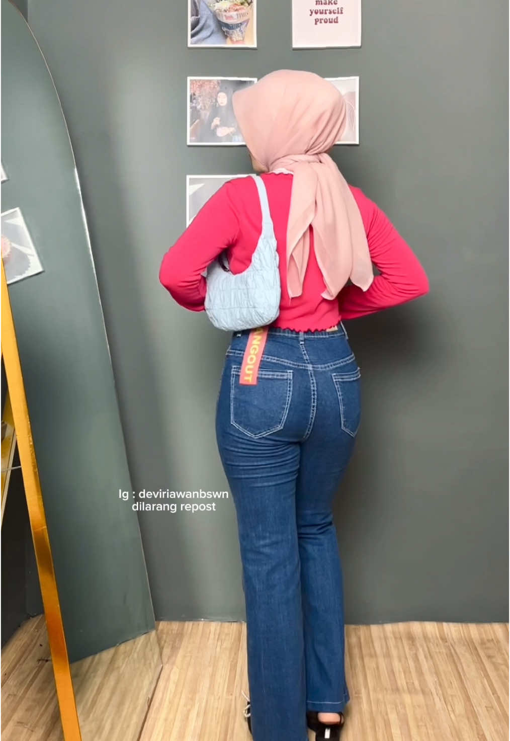 Dari dulu sampai sekarang gak perna kecewa sama celana celana @JINISO JEANS 😭🫶🏻. Model ini aku suka banget, bikin badan jadi lebih pulen 🫵🏻😆 #jiniso #jinisoemangkeren #highwaistjeans #baggyjeans 