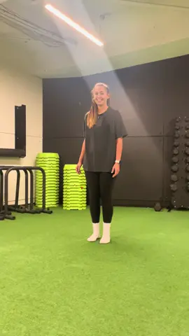 Duetting this when I can cartwheel haha #fyp #fittness #gym #cartwheel #calosthenicsmovement #girlssupportgirls #girls #socks #GymTok #gymmotivation #gymnastics #cartwheelfail #fit #fitcheck #stayfit #lskd #lskdfitnessclub #oversizedshirt #flip 
