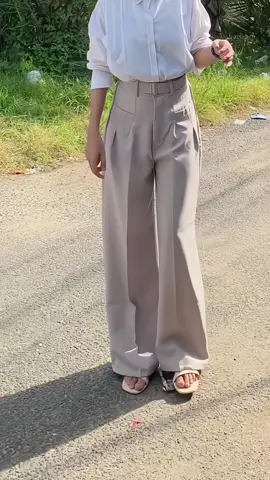 ga expect bakal keracunan loose pants trouser🤍🤍#OOTD #trouserpants #trousersoutfit #loosepants #highwaistpants #celanahighwaist #celanawanita #trousers #outfitideas #outfitinspo #fashiontiktok #ootdforwomen #womenoutfit 