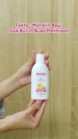 Mandiin si kecil pakai sabun yang minim busa buat kulitnya makin lembab dan ga kering, Moms💖 Cek keranjang kuningnya dan pakai sekarang!🫶🏻 ________________________________ doodle exclusive baby care, doodle baby gentle wash, sabun bayi #doodleexclusivebabycare  #doodle_exclusive  #doodlebabygentlewash  #sabunbayidoodle  #merawatmasadepan 