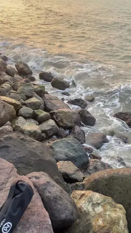 Sebelum di skip, apa pesan terakhirmu buat dia #sadvibes #rembang24jam #fyp #senjasorehari #pantai 