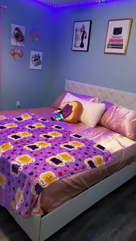 Nothing else for the girl to want 😂😂😂 #tiktokshop #bedframe #blackfridaysales 