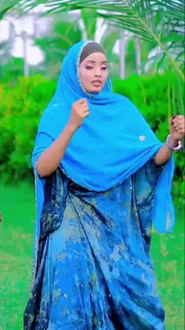 Xidig yare iyo Kiin aragsan dhaanto cusub #comedia #Somalia #dúo #Tiktok #saudiidol #foryou #Mogadishu #Jigjiga #fyp #ethiopian_tik_tok #somaliland #challenge #duet #foryoupage #somalitiktok #fashion #CapCut 
