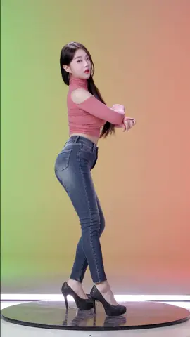Boy 쉿하게 끼부리기🤫🩷 #viviz #비비지 #kpop #청바지 #dance #dancechallenge #fyp #trending 