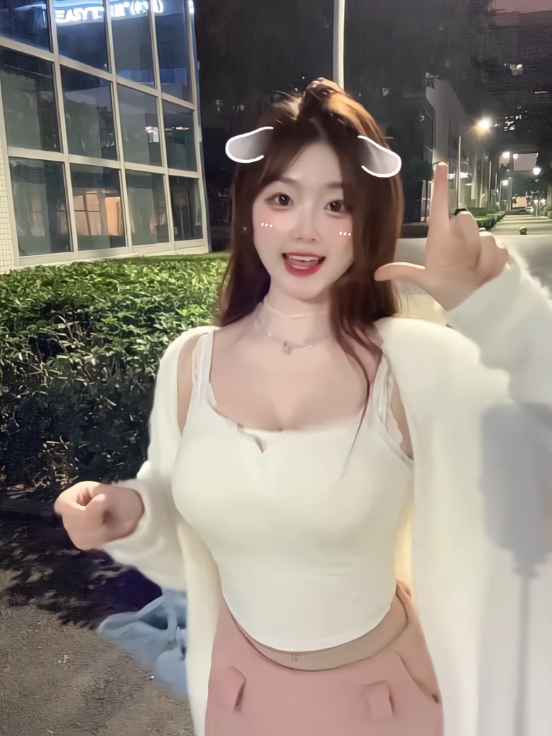 nảy tưng tưng 😍 #xh #douyin #trending #gáixinh #cute #viral 