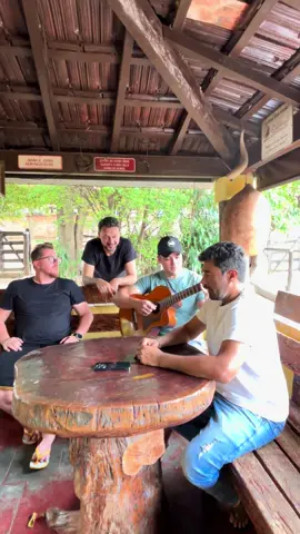 @Breno & Victor bora bora 
