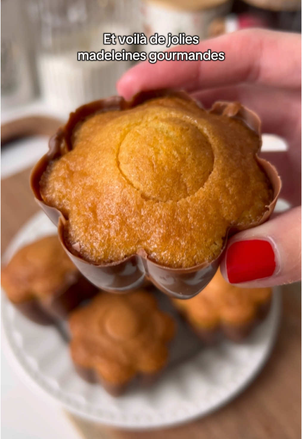 Madeleines coques en chocolat #pourtoi #recette #noel #christmas #christmasfood #madeleine #chocolate #gateauauchocolat #patisserie #cuisine #gateaudenoel #recettefacile #goutertime #recettedecuisine #gouterrapide #FoodTok 