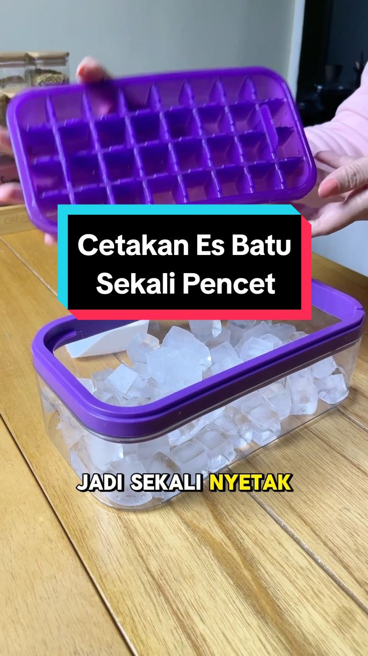Cetakan es batu sekali pencet #cetakanesbatu #cetakanesbatusekalitekan #gebyarbelanjanovember 