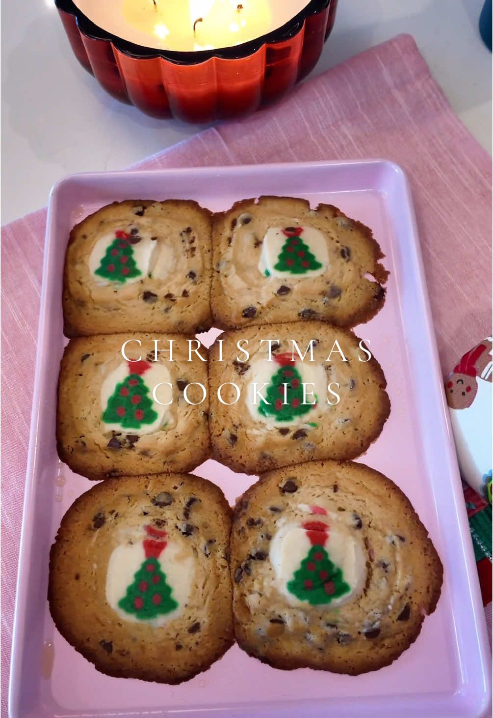 the best christmas cookies !! ❤️❄️🍪🎄 #christmas #cookies #christmastiktok #aesthetic #asmr #christmascookies #holidays #holidayseason #viral 