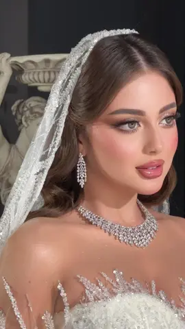 دخلت قلبكم ولا هالميكب الكلاسيك اللي يناسب اغلب العرايس ويحبونه 🤩