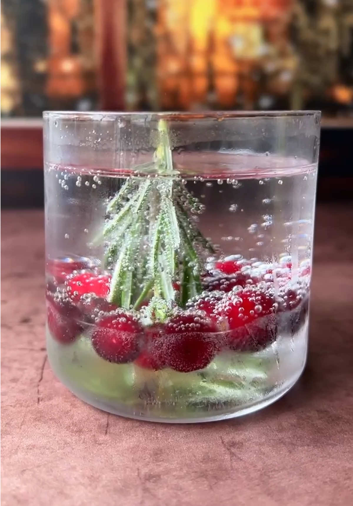 ✨Viral Snow Globe Cocktail✨ Viral Snow Globe Cocktails 🍸 or mocktails are totally worth the hype! Thanks so much to the beautiful Meg (@ainttooproudtomeg) for the inspiration! Your guests will be so impressed with this easy drink and in my opinion, it’s 500/10. The rosemary looks like an adorable 🎄 Christmas tree and I added cranberries to mine for some extra festiveness. Trust me, once you make these, you will be living your best life and you won’t be able to get enough. Ingredients * ½ cup frozen cranberries, small handful in each glass * 2 sprigs rosemary, cut the top * water * sparkling water, or alcohol https://themodernnonna.com/viral-snow-globe-cocktail/ #christmasdrinks #holidaydrinks #christmasrecipes #holidayrecipes #recipetok 