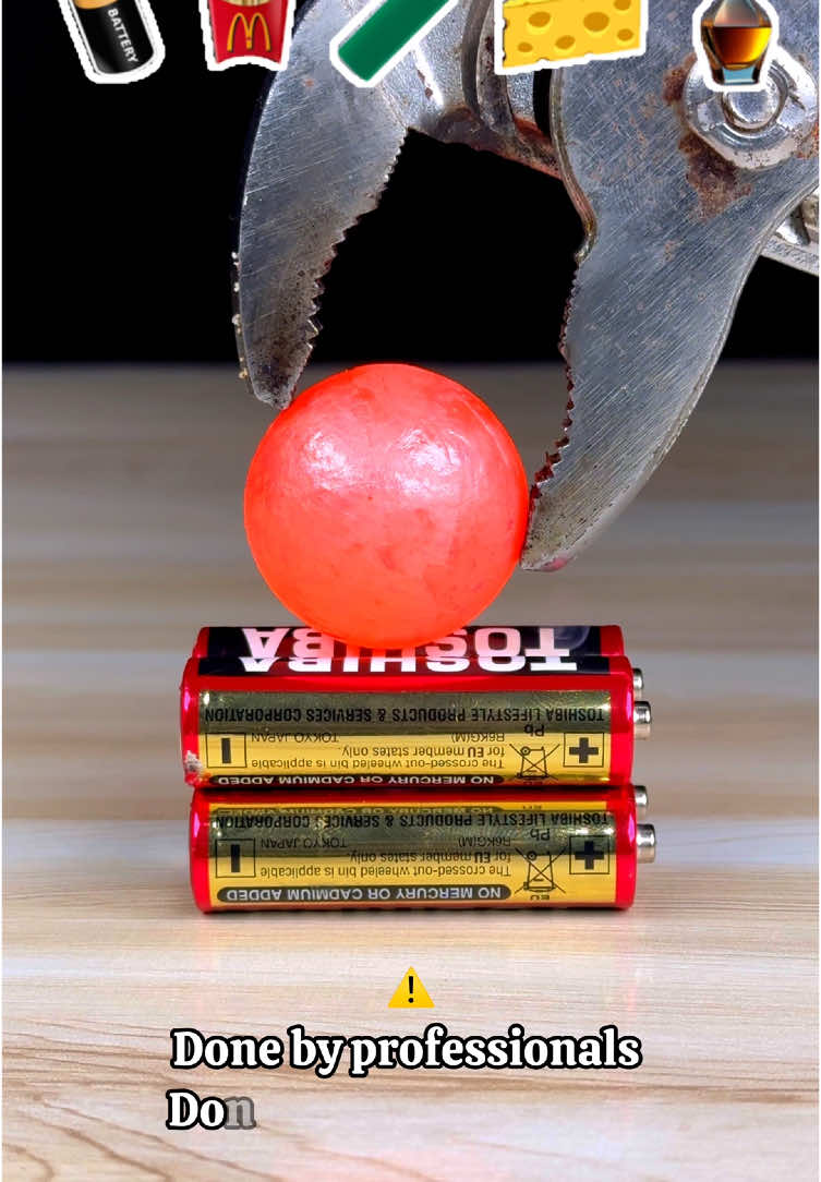 Can Lighter and batteries bear 1000°C Hot Metal Ball ? #donebyprofessionals #dontattemptathome  #experiment #Science #fyp