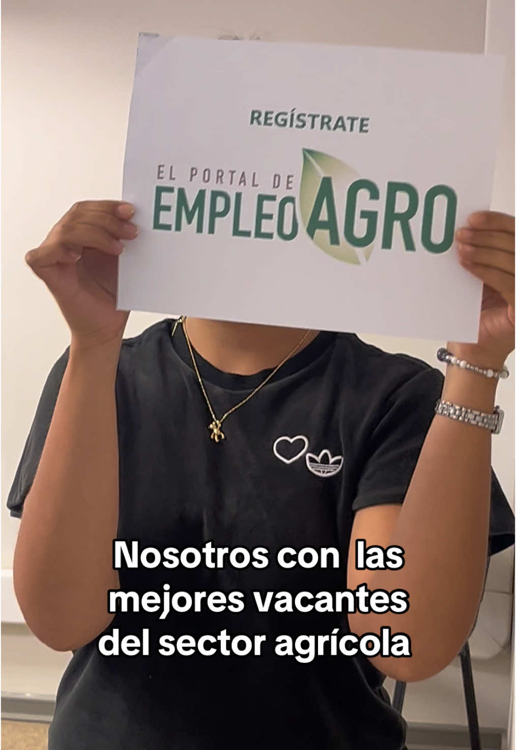 ¡Hola! Somos Empleo Agro 🌱 Registrarte es muy fácil, ingresa a la Bolsa nacional de empleos, busca empleo agro y crea tu cuenta en minutos. #buscotrabajo #agricultura #campochileno #cosecha #trabajoschile #chiletrabajo 