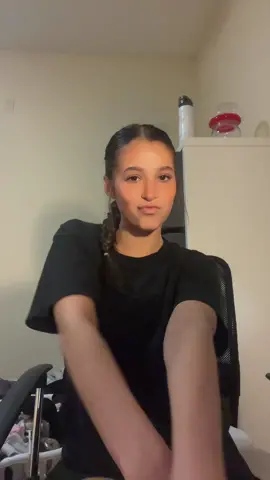 eczema is for pussies anyways (pls ignore how ugly i was in the first clip)