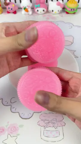 Have you seen the punk Oreo?#squishy #stressful #tabasquishies #taba 