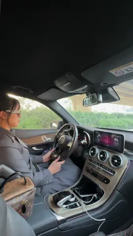 Ai hỏi em bao tuổi? Em bảo em dậy thì, dậy thì nhớ anh. #cogiaomc #laixechill #mercedes #caption #mcgianghong 