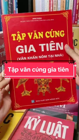 Tập văn cúng gia tiên, cuốn sách bao gồm các bài văn cúng trong tập tục thờ cúng của Việt Nam và bất kì gia đình nào cũng đều nên có. #tiemsachbinhyen #BookTok #sachhay #sách #reading #tapvancunggiatien 