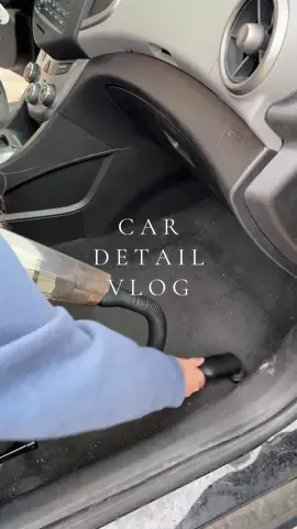 not perfect but definitelyyyy needed, linked above 🤍🚙 #cardetailing #cleaning 