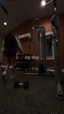 reaching a goal. #gym #GymTok #fyp #gymmotivation #beginnerworkout #beginnergym #gymgirl #foryou #foryoupage #gymprogress 