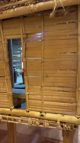 Bửa mấy bạn kêu quay xung quanh và cửa sau của căn nhà sàn thì đây mình trả video nha 😍😍😍 #khampha #sukien #xuhuong #bonemedia #nguoiede #taynguyen #bonevietnam 