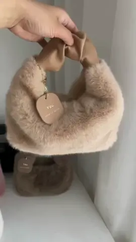 Tas bahu wanita lucu🥰🥳#tas #taswanita #slingbag #tasselempang #shoulderbag 