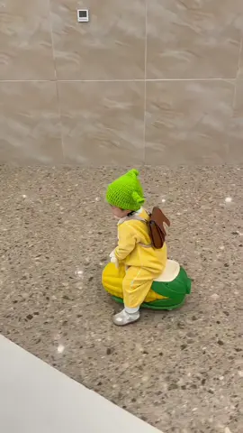 Dân tổ lái, phóng đổ tim eim #viaconyeu #viaconcung #embehaihuoc #babycutevideos #tromviaconyeu 