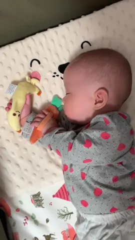 Tạo cảm giác an toàn cho con, mẹ nào có con ngủ hay gi/ật mình tham khảo em này nè #chipbae #nhavia2vach #nhaviaembebubam #nhaviacoembe 