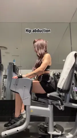#katrexa_ayoub #gym #dubai🇦🇪 شو تمارينكم المفضلة؟ 