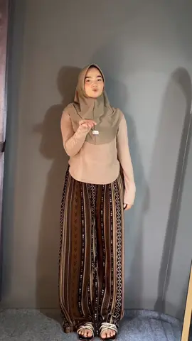 kulot daily dari kallyoutfit🤍 #celana  #celanakulot  #kulot #kulotrayon #kallyoutfit 