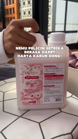 Pelicin setrika apa sih favorit bunda2? Ini rekomendasi dari aku yah 🤗 #pelicinsetrika #parfumlaundry #pelicinpakain #fyp 
